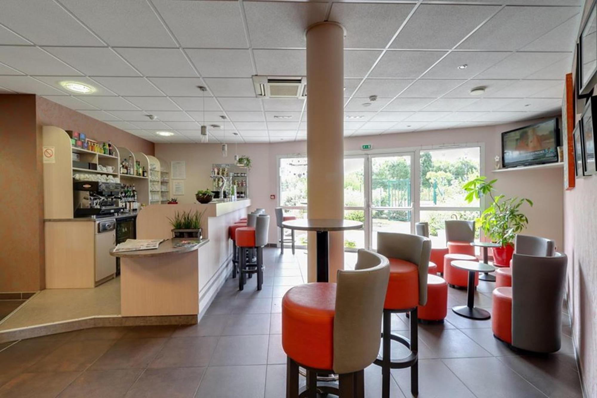 Brit Hotel Saint-Meen-Le-Grand En Broceliande Kültér fotó