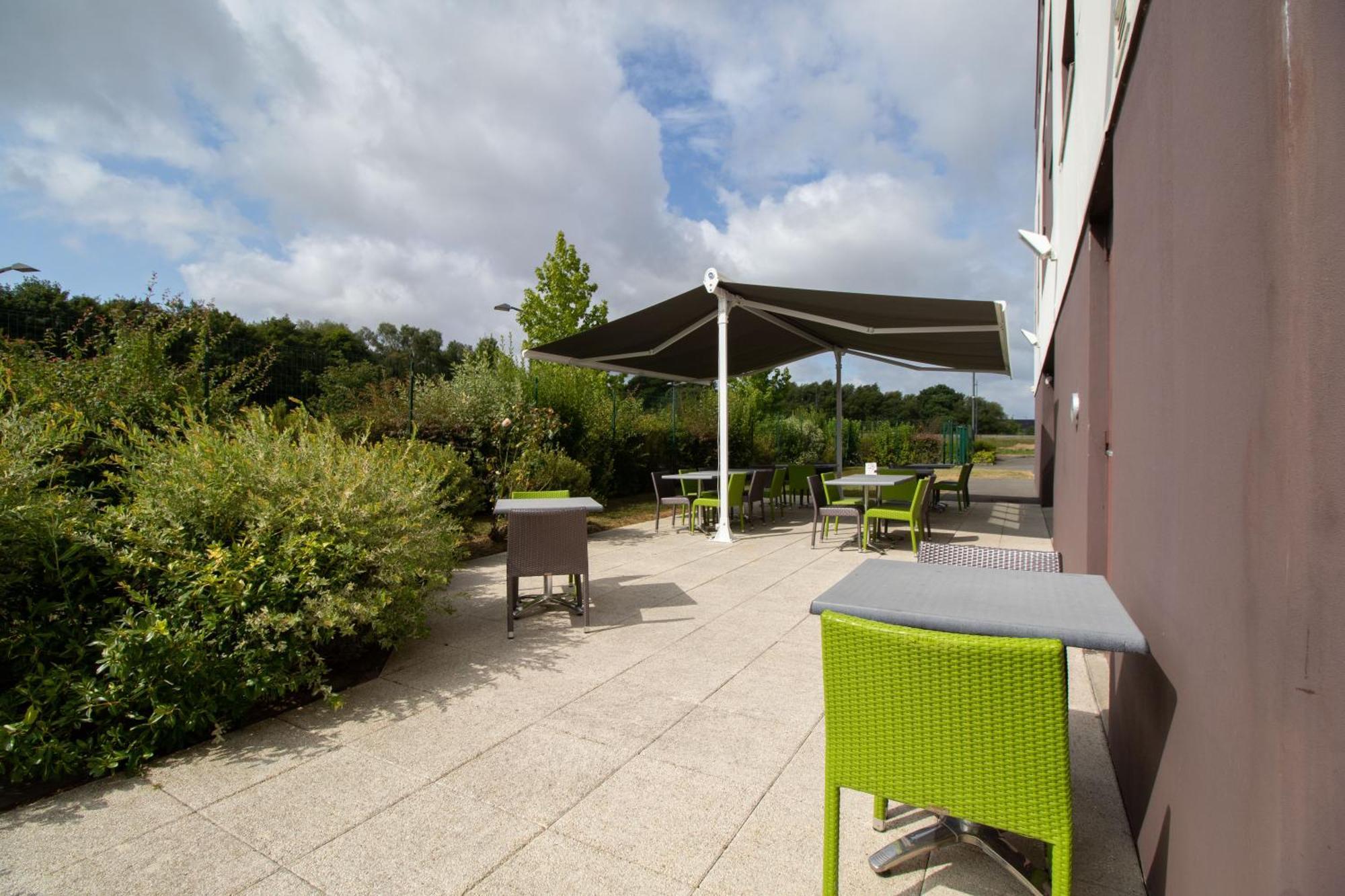 Brit Hotel Saint-Meen-Le-Grand En Broceliande Kültér fotó