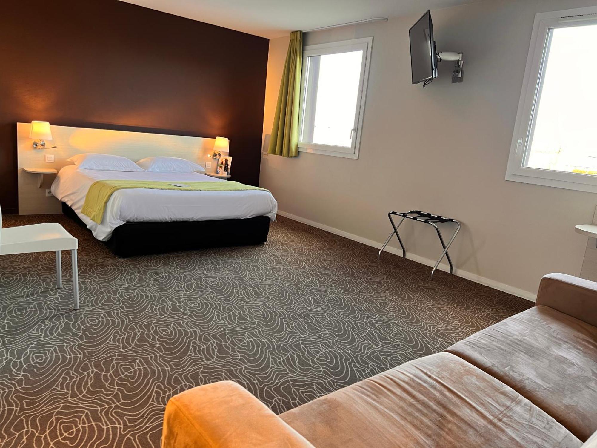Brit Hotel Saint-Meen-Le-Grand En Broceliande Kültér fotó