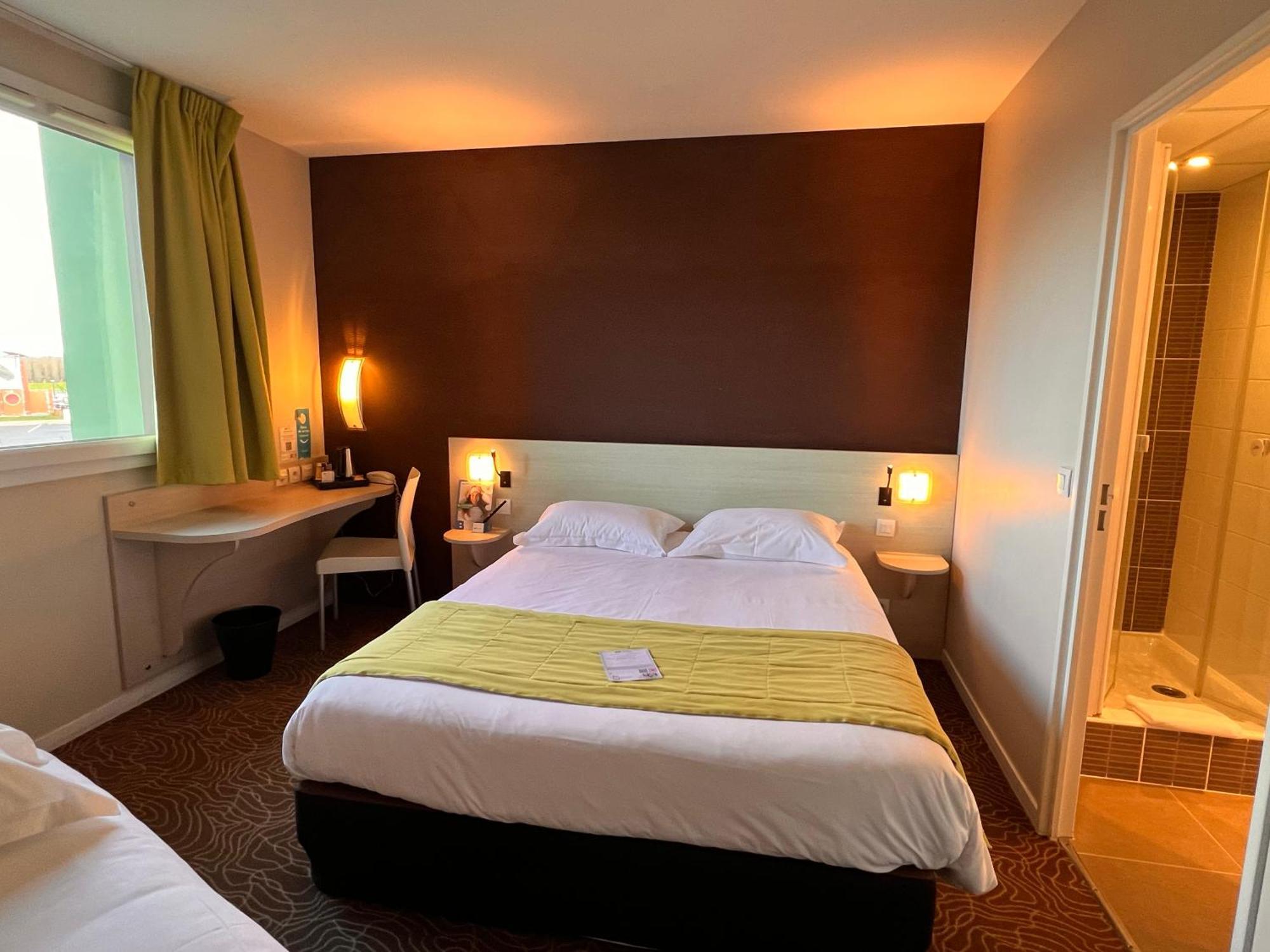 Brit Hotel Saint-Meen-Le-Grand En Broceliande Kültér fotó